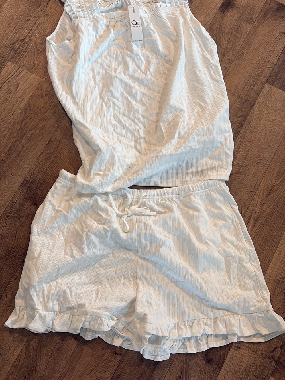 100% cotton pajama set with ruffle detail